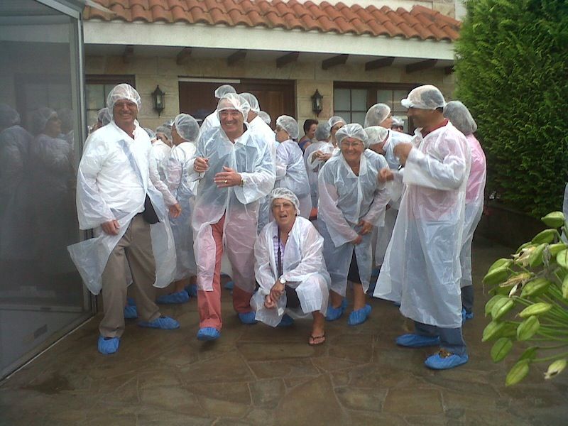 Turistas portugueses visitan Selaya